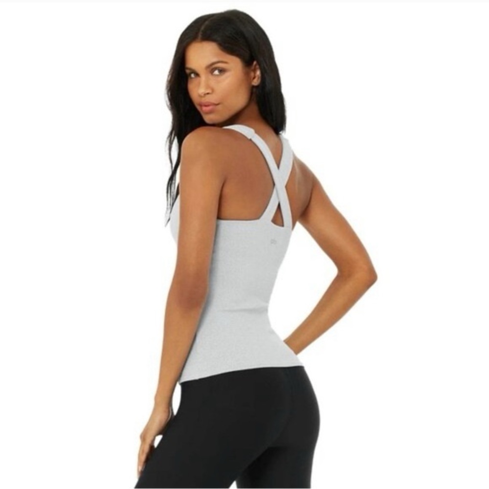 🆕ALO YOGA Elevate Tank Too in Ribbed Gray
